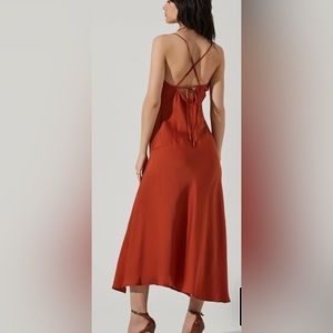 NWT ASTR Gaia Dress in rust - Small